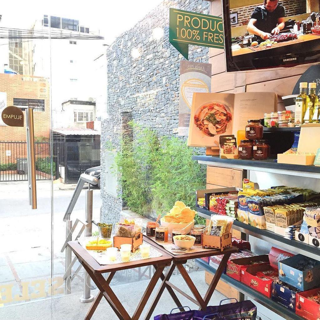 toscanalatienda's tweet photo. Aqui estamos! Degustando #productosmibarranco en @frescados #frescodegranja by mibarranco http://t.co/fpxAY4J2j6