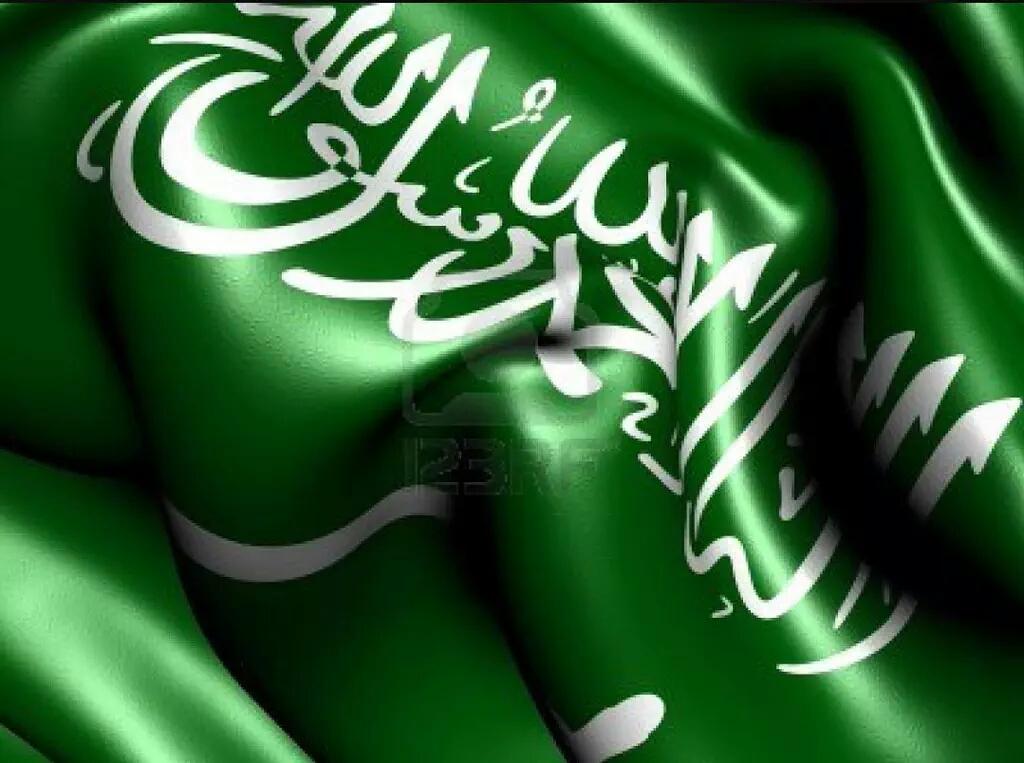 الله يعز المملكه ويعز شعب المملكه
حنا معك سلمان ابشر بعزك يابو فهد #معك_يا_سيدنا