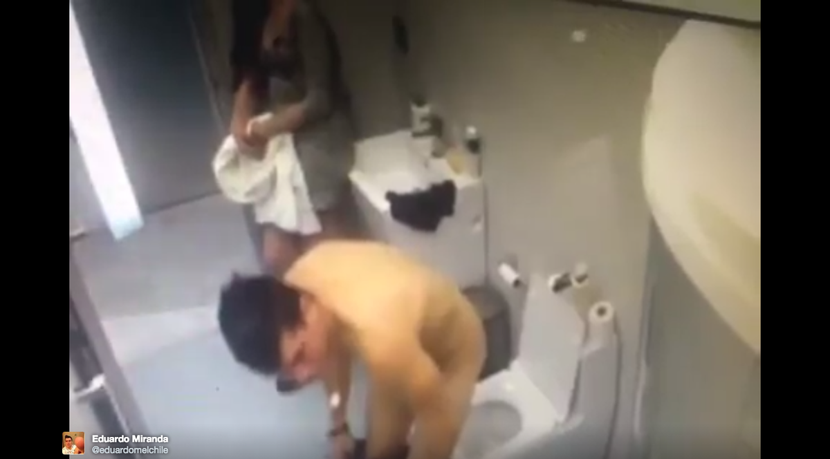 Escándala on X: ¿Querían desnudo? El habitante expulsado de BB  @eduardomelchile comparte su desnudo #Video t.co34dvASrEZq  X