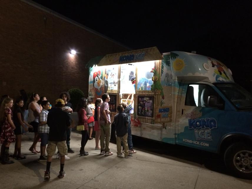 Kona visits the Park View Welcome Back Dance!!!!