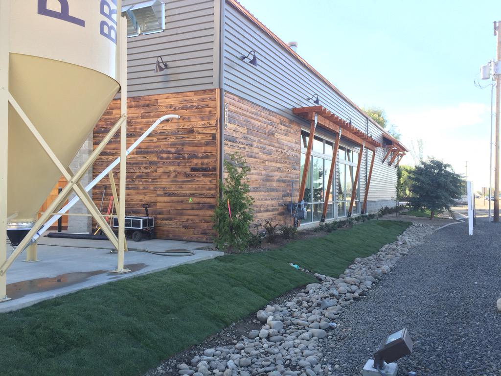 PowderhausBrew's tweet image. We're pretty excited how the landscaping is turning out - can't wait for everyone to come enjoy! #powderhaus