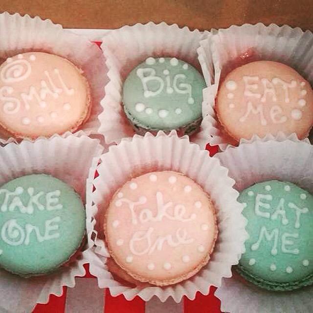 HFKitchenette's tweet photo. #aliceinwonderland #macaroons @Kitchenette_HF #eatme #eatlocal #hudsonvalley #restaurant #madewithLove #UlsterCounty http://t.co/d53OzDiAKT