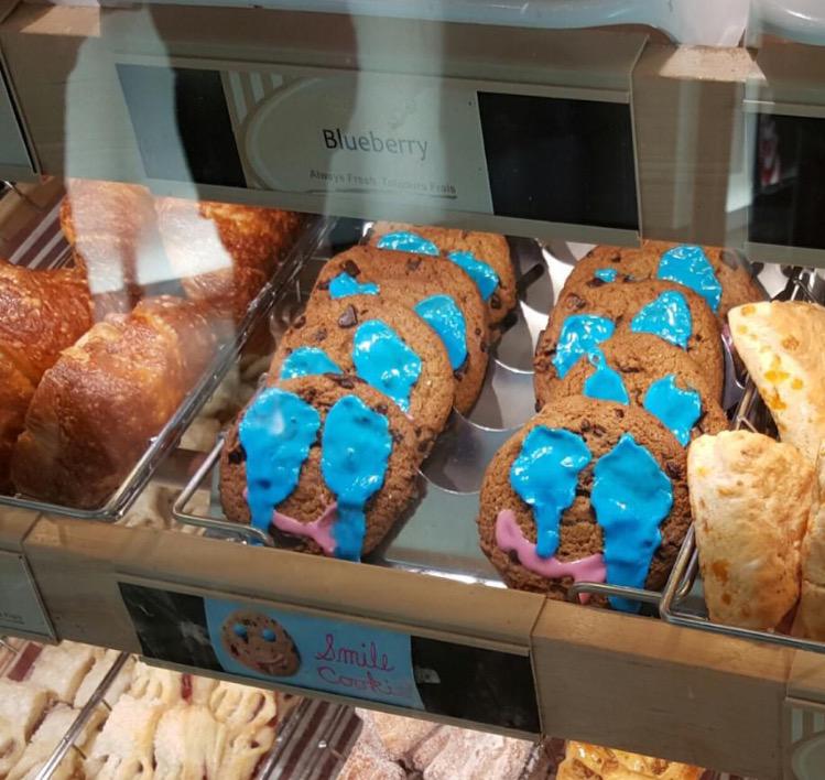 evilpez4's tweet image. The &quot;Tammy Faye&apos;s&quot; were a big hit. 
#TimHortonsProblems