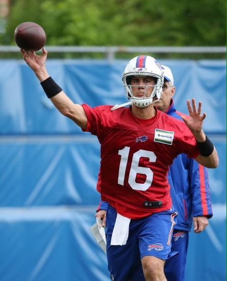 nba_brackets's tweet image. Best Active NFL QB round of 32

RT- Matt Cassel 

FAV- Tom Brady