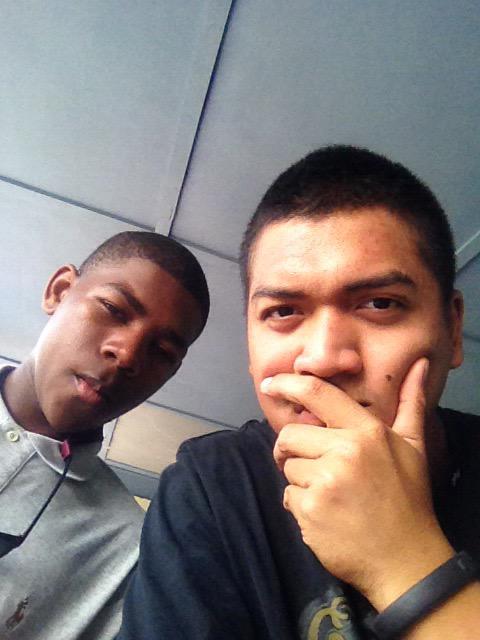 ayyongov's tweet photo. Tonight is gonna be fun. Happy birthday RJizz! @rj_chav #EB4Life #Bros4Life http://t.co/sDNUiVfuux