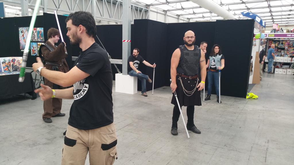 Sonsofobiwan's tweet photo. If you see us come say hi! #Tj #comiccon #actionshot #sonsofobiwan http://t.co/grmw3t6Egq