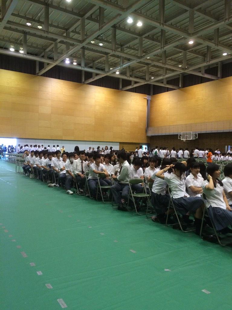 JapanTourSCR's tweet photo. 文化祭のOP Opening ceremony of the Bunkasai festival #unbelievable #talented #awesomeforourkidstosee http://t.co/VwovphgSjE