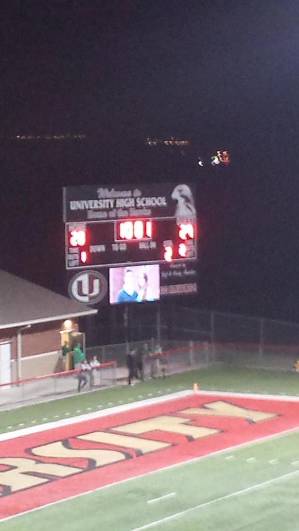 ApplemenRN's tweet photo. Musselman with the 29-20 lead over University at the break #GoGreen #BeatHawks http://t.co/VTdK4cVjMX