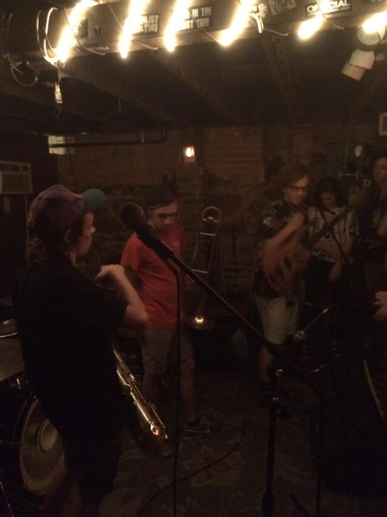 PRTYNTGRVS's tweet photo. #IAmClarkKent showing everyone a good time at #JandJsPizza @oaktopiafest #Denton #Oaktopia2015 http://t.co/YSerHUjwyO
