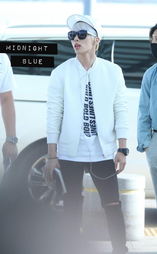 150926 Jonghyun @ Aeropuertos de Incheon y Suvarnabhumi {Rumbo a Tailandia} CPz-A7cU8AArWZg