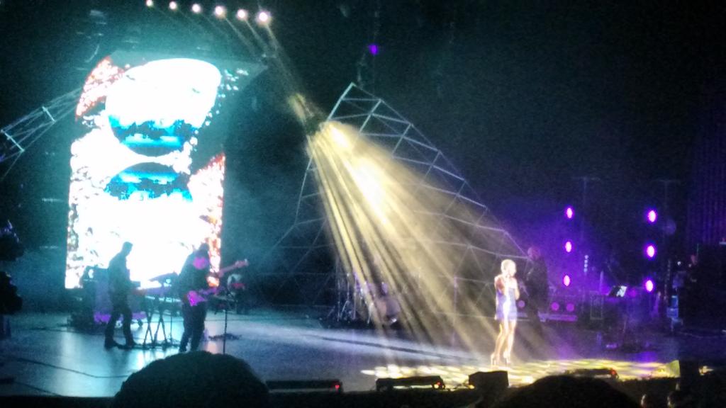 carlos_linares's tweet photo. Ana Torroja, desde @ccubuap @contactoproart3 @Proart3Eventos http://t.co/tSZ62OT9sq