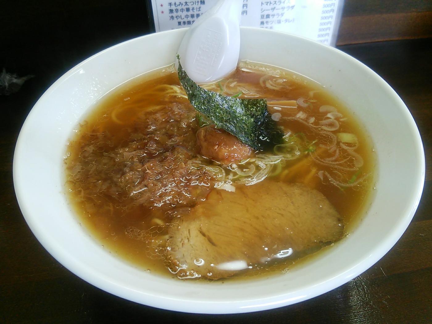 Tokyo Zodiac 山梨県甲府市 善光寺にて 中華そば 善屋 の梅かつお中華そばを食す 食べログの山梨県 ラーメンランキングで ほぼ１位をキープしていた甲斐住吉 一福 を抜いて 現在１位に躍り出たお店 基本の中華そばは煮干 鶏豚をベースにした清湯