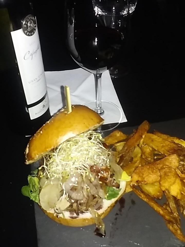 pverdenelli's tweet image. Disfrutando increíble velada con Seba Pastorino y Noe en Cba #milolocket.