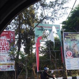 ForBALI13's tweet photo. Berkali-kali #baliho #BaliTolakReklamasi dirusak. Bersuara adalah hak setiap orang.  #penindasan http://t.co/pcFAqlFTMN