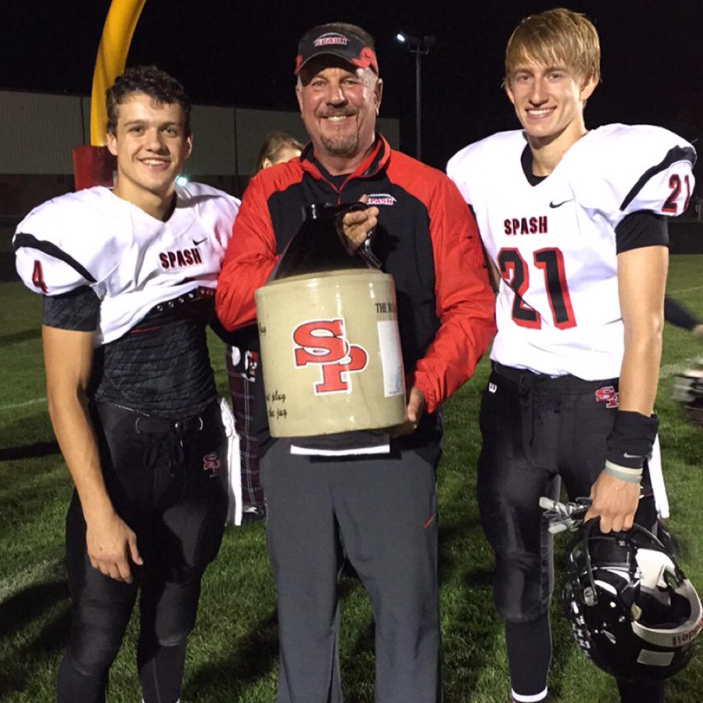 kdeates's tweet photo. Keeping the ole river jug where it belongs. SPASH 38 Rapids 14. http://t.co/RAr0JFzrgh