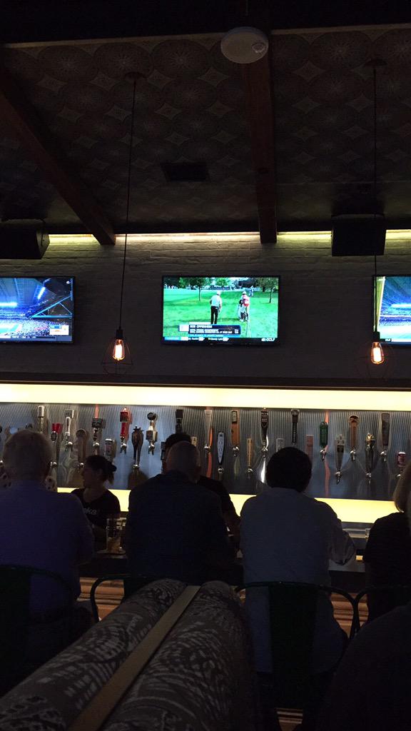 @EurekaTopanga <a href="/WestfieldTOP/">Westfield Topanga</a> great food, great drinks and great music