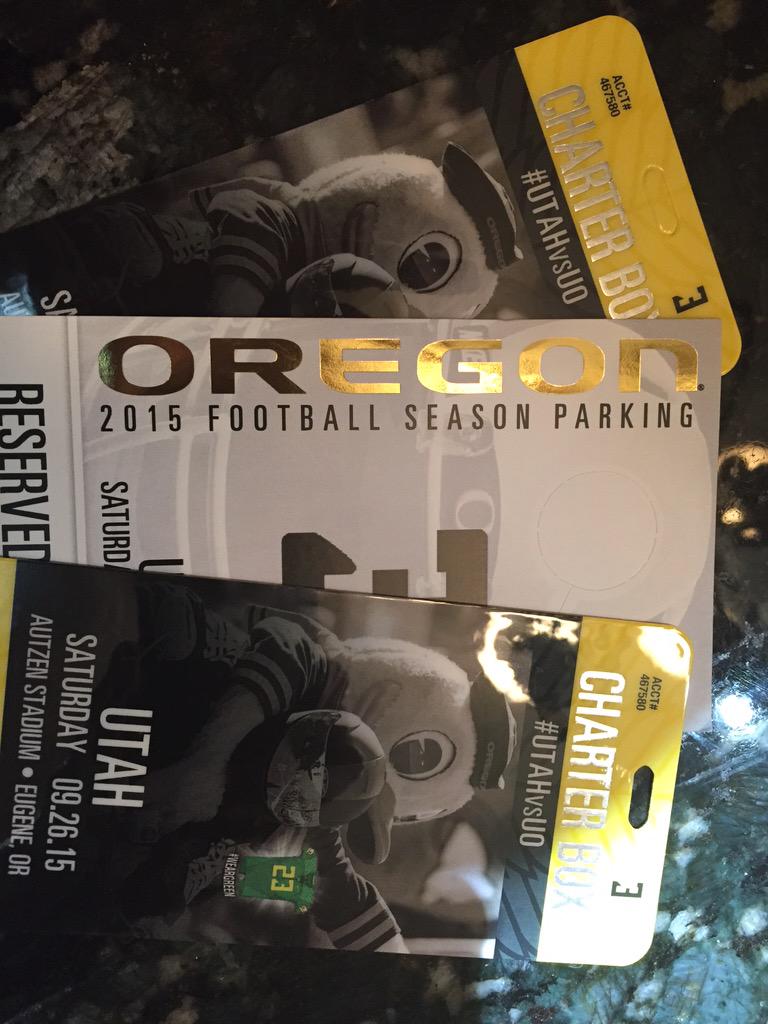 Duck game with my two besties tomorrow!!!! <a href="/gsulkosky/">Gena Sulkosky</a> <a href="/livestronguri/">us</a> #wtd #theglasspalace #50yardline #openbar