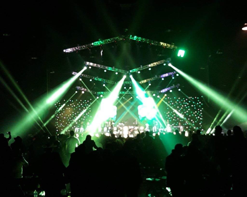 NoticiasJulion's tweet photo. #Música #Show #Luces #Espectáculo #ElAferradoTour #Washington http://t.co/0APJOHjQ58