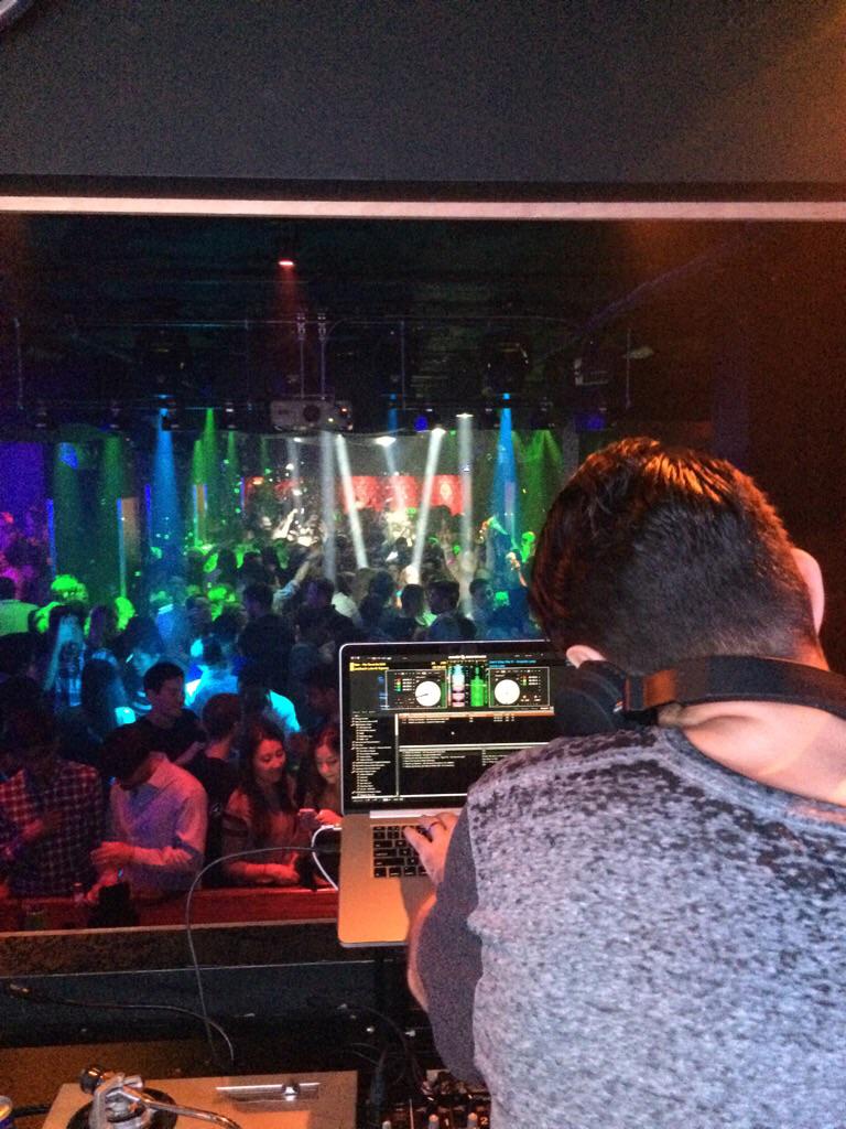 Dave ChapPALE π (@theactualjd) on Twitter photo @myfavoritedj is disgussssting on the decks. <a href="/GreenTEntBos/">GREEN T ENTERPRISES</a> out here in Boston KILLIN! #WhiskeySaigon @myfavoritedj is disgussssting on the decks. <a href="/GreenTEntBos/">GREEN T ENTERPRISES</a> out here in Boston KILLIN! #WhiskeySaigon