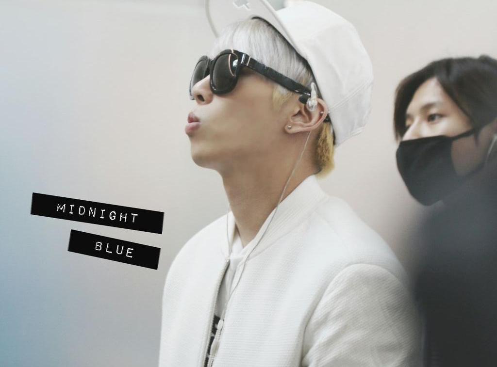 150926 Jonghyun @ Aeropuertos de Incheon y Suvarnabhumi {Rumbo a Tailandia} CPz_NxYUYAAFZph