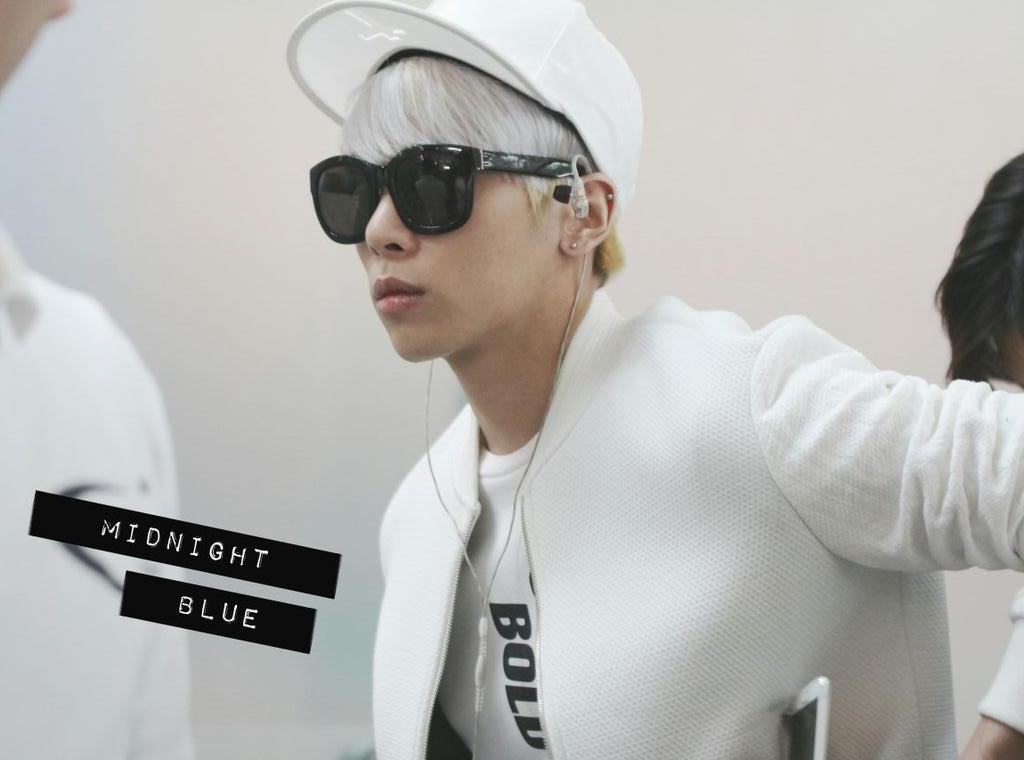 150926 Jonghyun @ Aeropuertos de Incheon y Suvarnabhumi {Rumbo a Tailandia} CPz_OCLVEAAbNT3