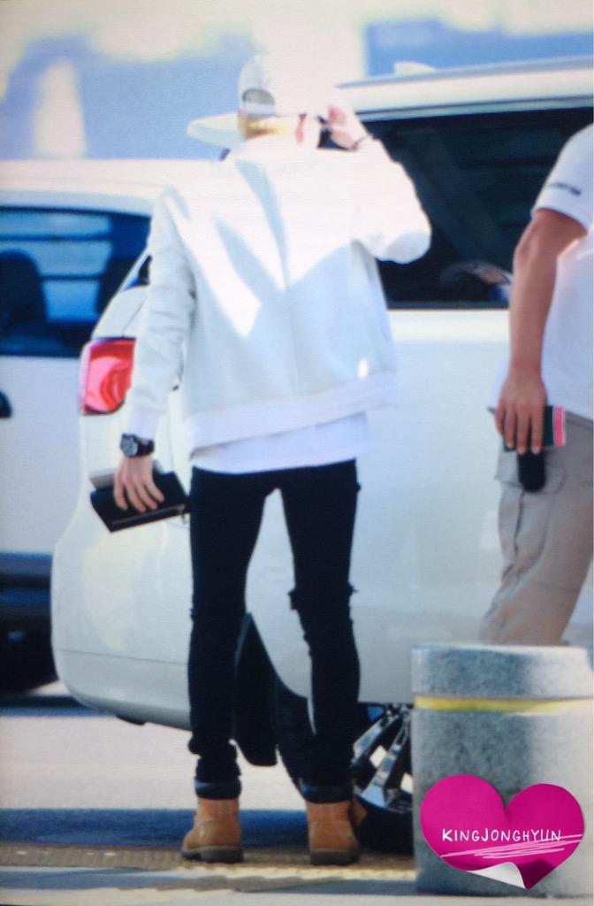 150926 Jonghyun @ Aeropuertos de Incheon y Suvarnabhumi {Rumbo a Tailandia} CPz_nXEUcAECf_u