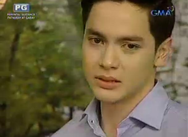 somethingtodo4u's tweet photo. Awwww Bae @aldenrichards02  #ALDubEBforLOVE http://t.co/gpnhvu1CF7