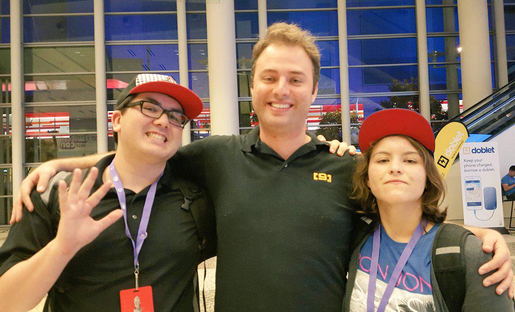 Sparky (@sparkymoongoose) | Twitter