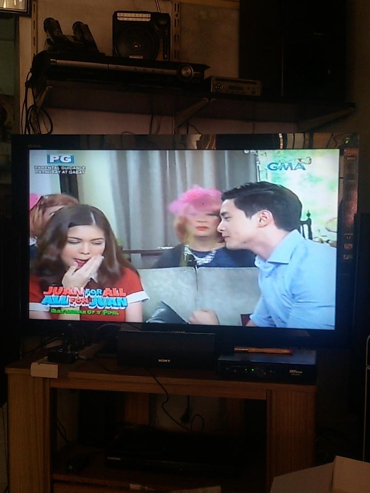 cedielovesyouu's tweet photo. Kiss #ALDubEBforLOVE http://t.co/tQLJSLuz0f