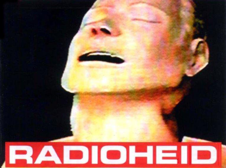 ᖇᗩᗪIOᕼEIᗪ (@thefakeplastic) on Twitter photo 