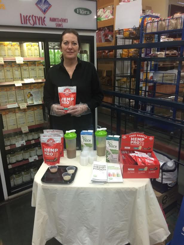 LifestyleMkts's tweet photo. @manitobaharvest is at the Douglas St. Lifestyle Markets demoing #HempPro70 protein powders! #yyj #LSM20years http://t.co/IB2Vp1f0h0
