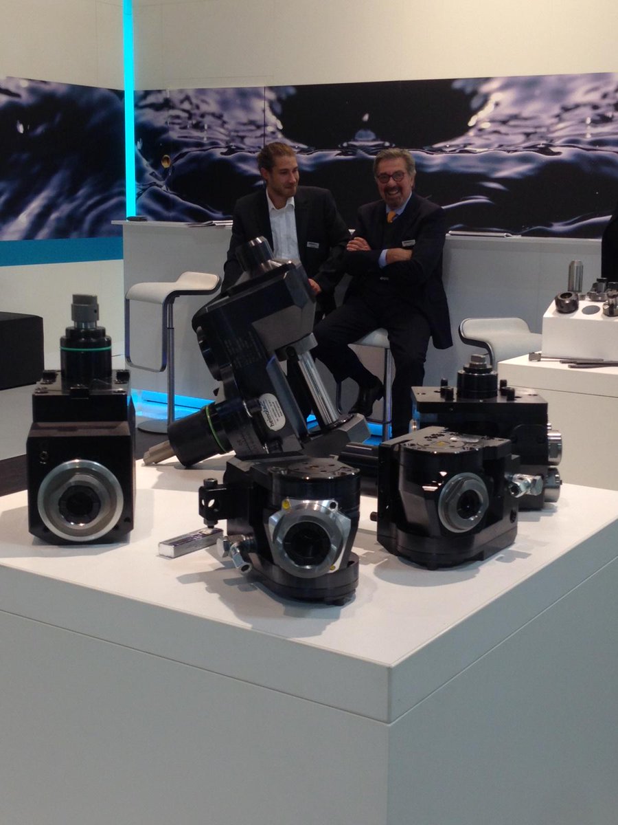 BttMarko's tweet photo. Grazie per aver partecipato! #EMO2015 #EMOMILANO #Expo #italia #livetools #motorizzati #heimatec #bttmarko #italia http://t.co/LxeojGyBnP