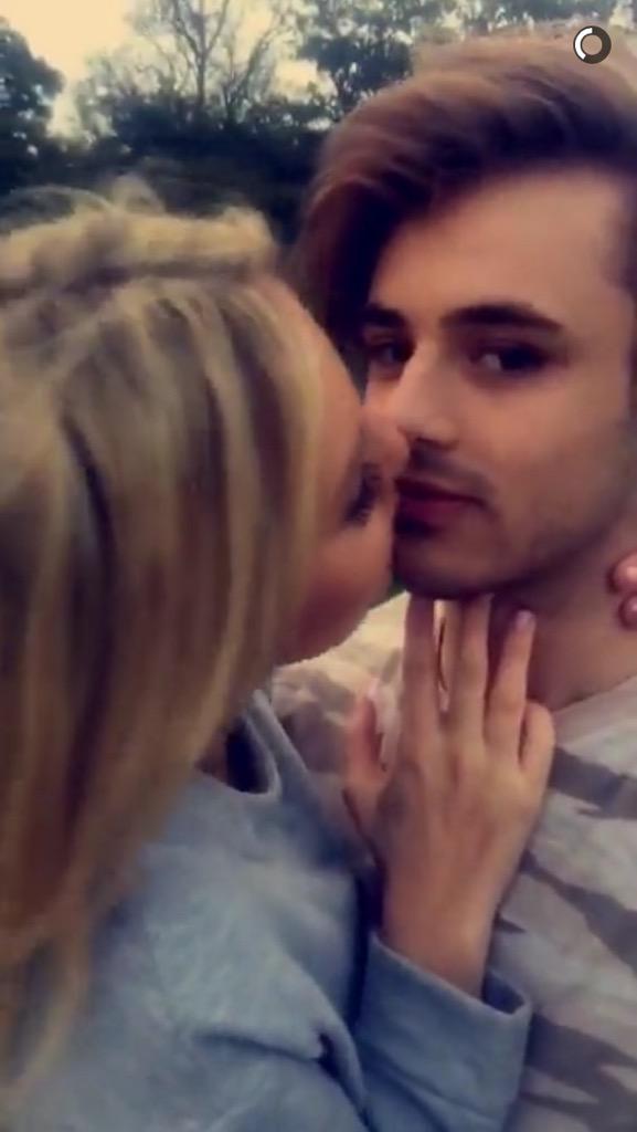 UpdatesOn8Lads's tweet photo. @CaseyCodyJ and Betsy just now on sc❤️😍🙈 http://t.co/avSrOXPVhM