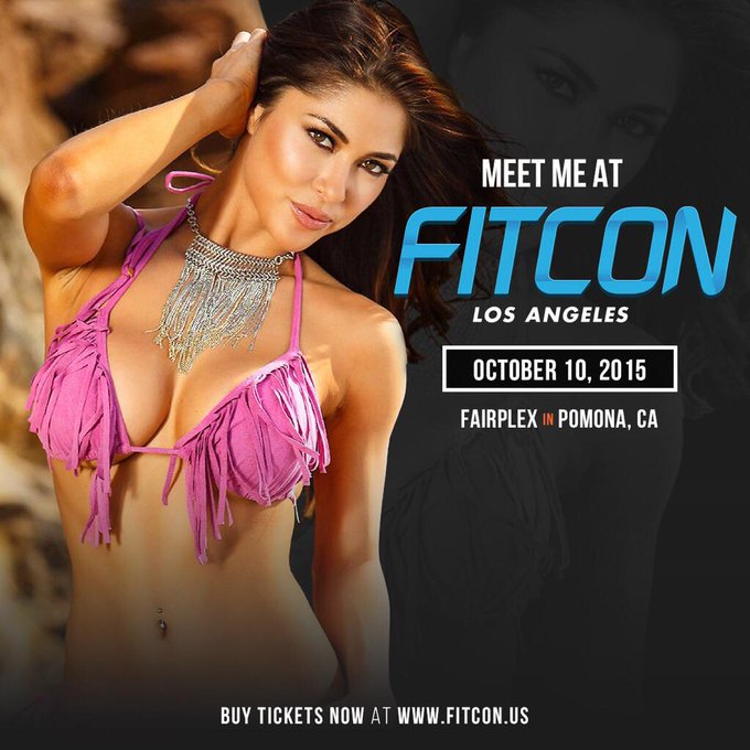 2016 Calendar signing today FITCON L.A.11:30-2! http://t.co/0qdUYI5tJI