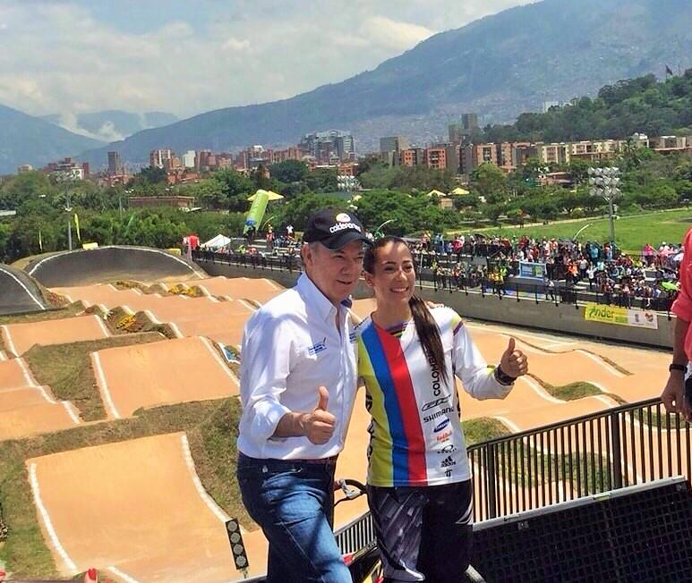 JuanManSantos's tweet image. Invertir en deporte es sembrar semillas para una generación que traiga nuevas glorias olímpicas como @MarianaPajon
