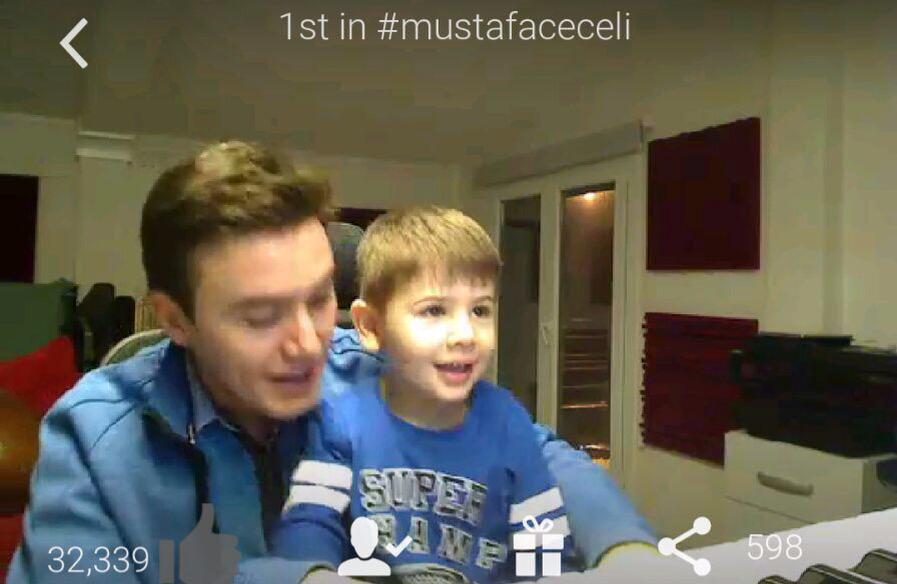 ARIN_fann's tweet photo. Arın da babasının yayın misafiri oldu😉 http://t.co/kZTmy155DB