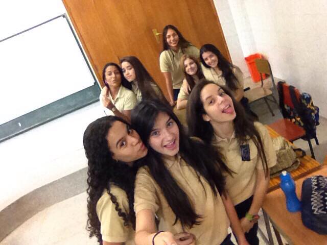 SoyGabriellaaa's tweet photo. Los amores de mi vida ! #Mafia #Love #Chicas #Promo62 <3 http://t.co/zWTpARC37q