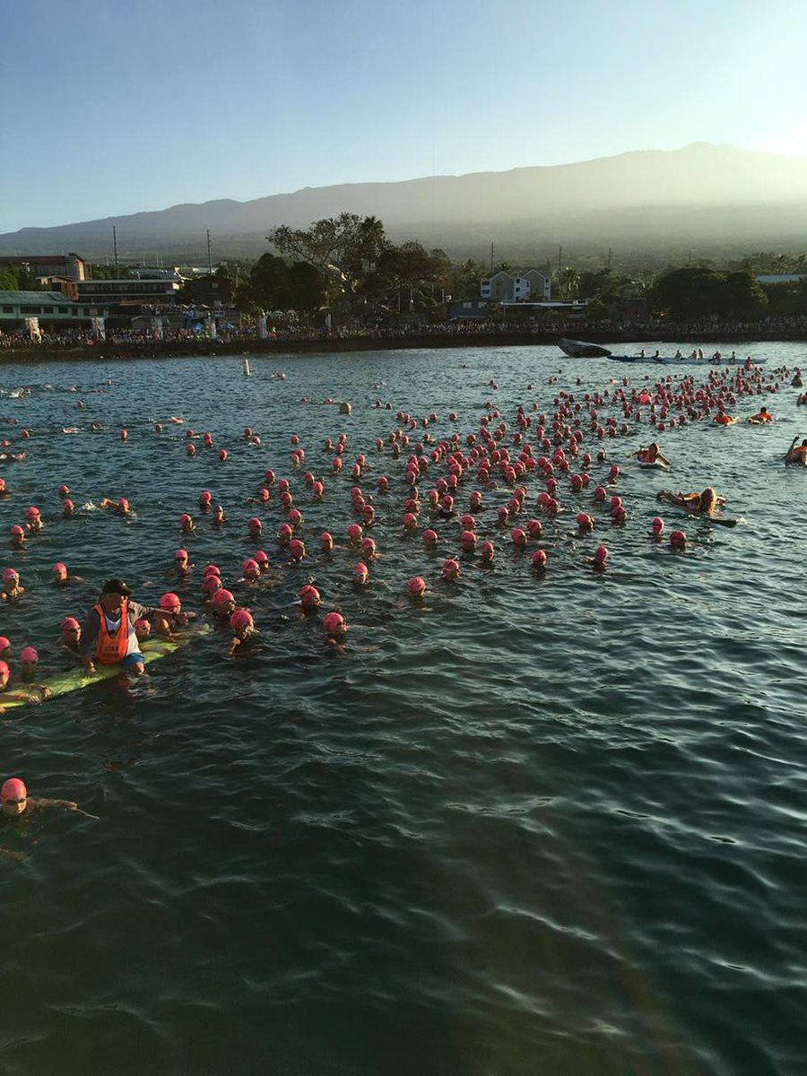 KatherineKellyL's tweet image. Kelly is off!!!!! @IRONMANLive @ironman @boldinsider #kona #ironmanwc