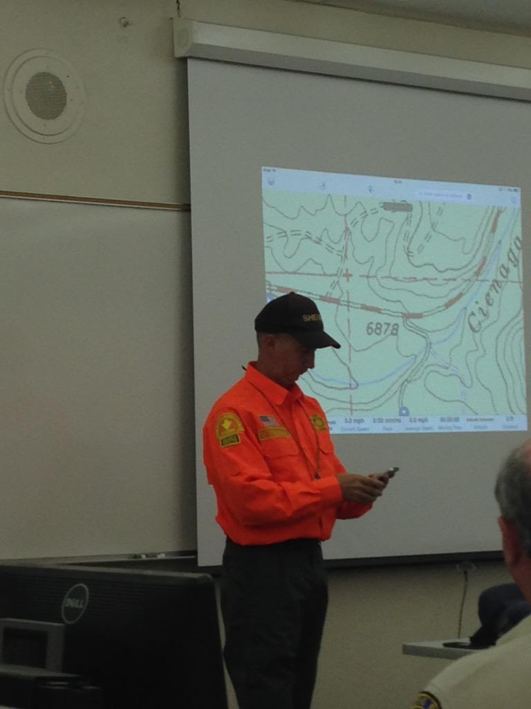 Eric_Matusak's tweet photo. At #SarCity in Barstow, CA. Listening to @sbcountysheriff #SAR personnel talk about smart phones in SAR. @Cal_OES http://t.co/yCj1h38ShI