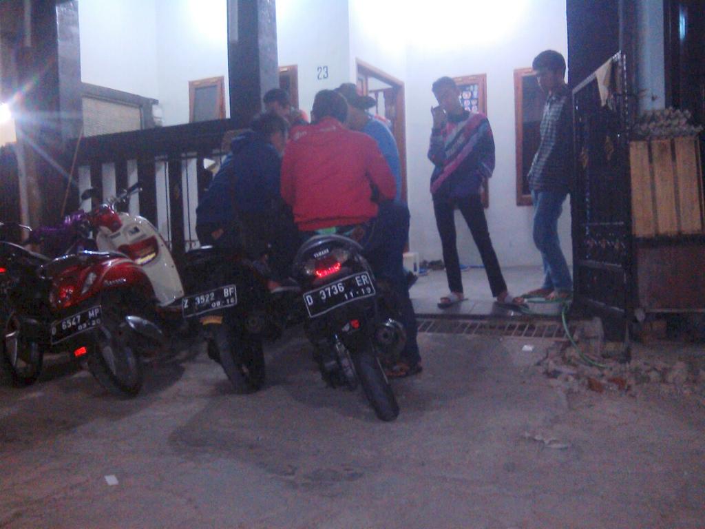 My home with <a href="/Kuaci_Cornering/">Kuaci Cornering</a> :)