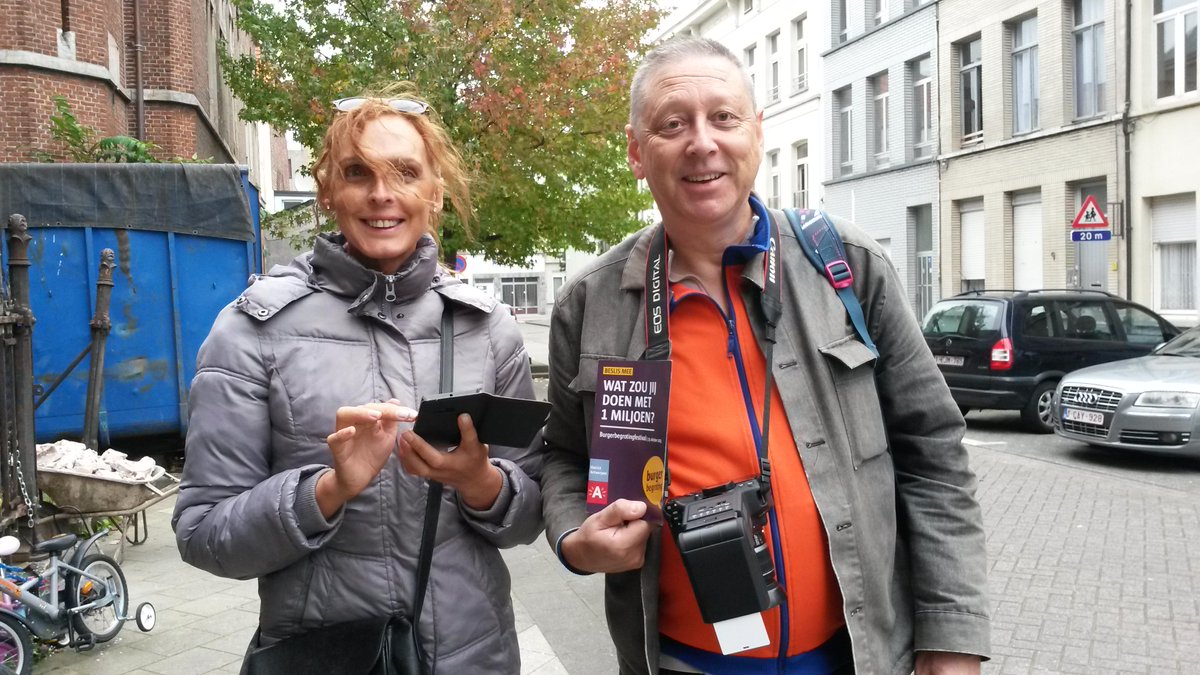 CommonsLabA's tweet photo. Vandaag wat campagne gevoerd voor #burgerbegroting #festival #25oktober #distrcit #Antwerpen http://t.co/KWAvDFiPkp