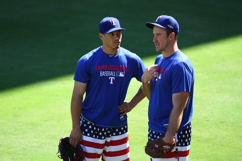 Rangers's tweet photo. Let's work it out before ALDS Game 3 tomorrow. #NeverEverQuit http://t.co/x5AoYUOXcH