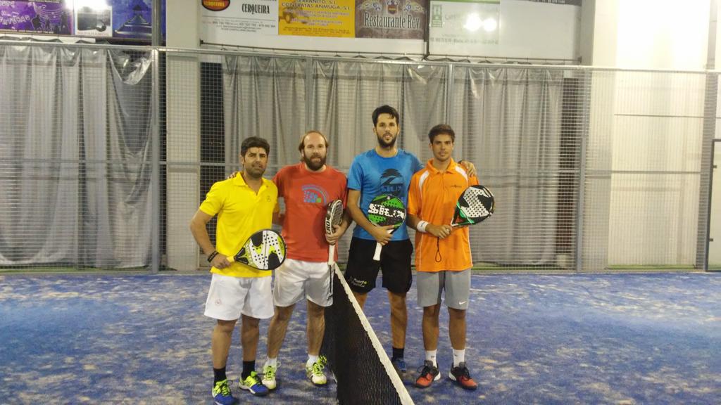 vegapadeltour's tweet photo. Gran final en el primer torneo en burguillos padel Tini - Raúl vs @Javitic - Cabrera http://t.co/iFCp7lLII9