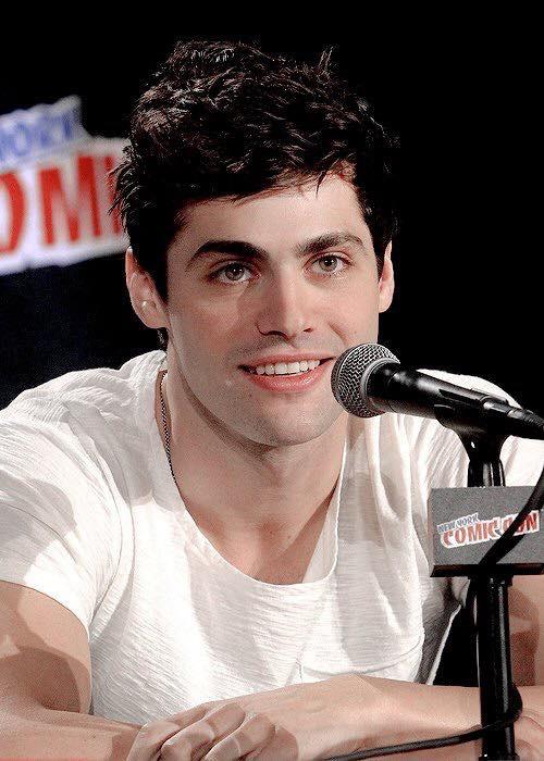 bradipalec's tweet photo. Io credo di avere un mancamento.
#Shadowhunters #ShadowhuntersNYCC #ShadowhuntersTV #ShadowhuntersFirstLook http://t.co/5UIREljvAG
