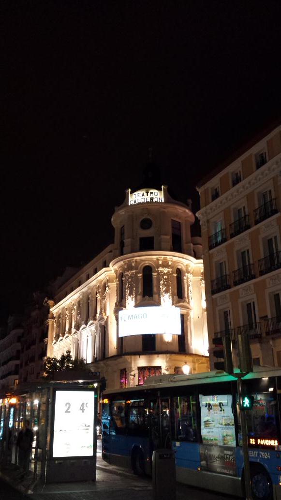 lekillo's tweet photo. Ya en Madrid, mañana a ver al gran @AntonioDiazbcn  en el teatro calderon con mis padres y @SpottyCris . Que ganasss http://t.co/0TmllYnwct