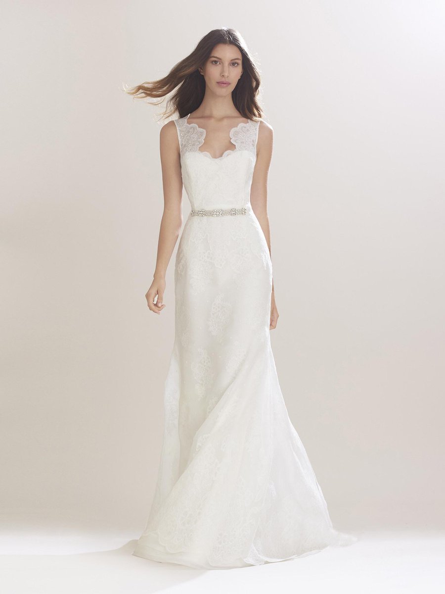 connieholdenx's tweet photo. Carolina Herrera Bridal Collection 2016 AMAZING once again #look11 http://t.co/KQ718wyvMk http://t.co/1V9CD375Cj