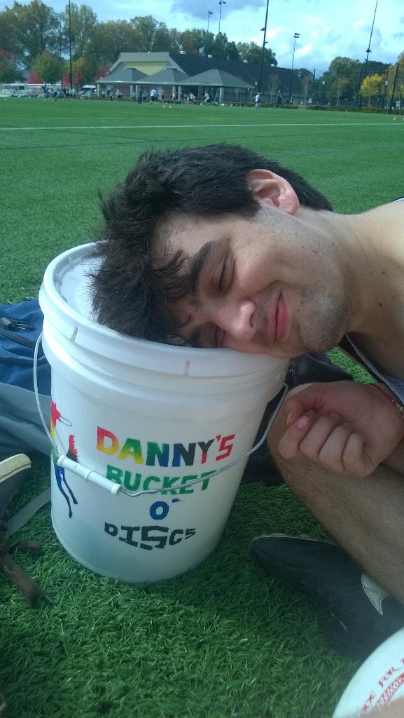 #diskday#turf#discbucket#flatball#bluebirdsay##