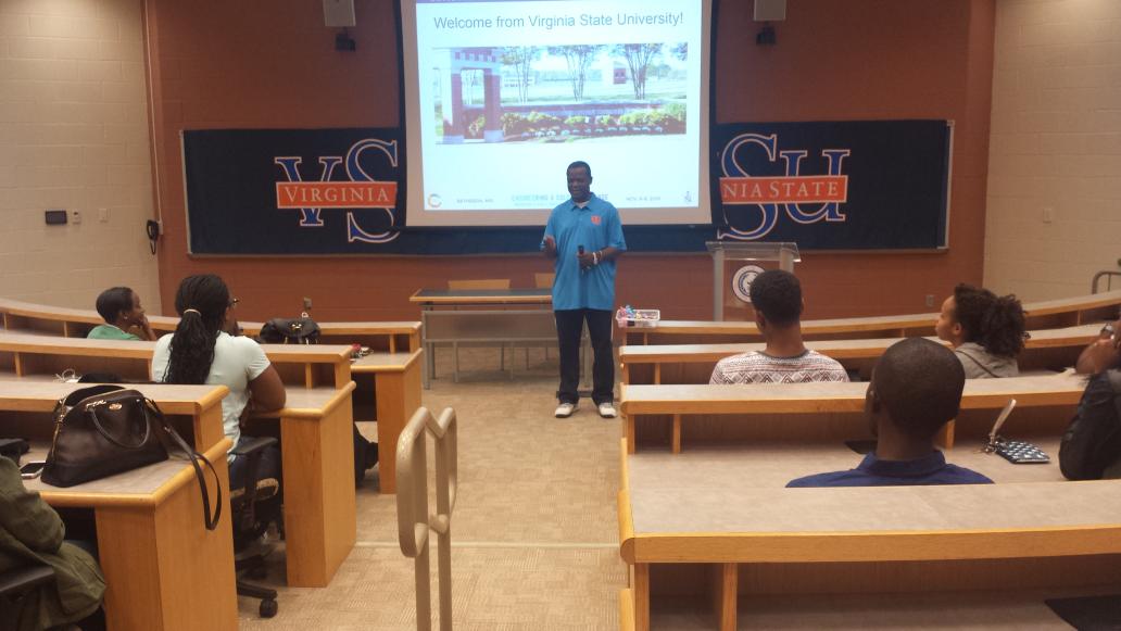 R2OZone's tweet photo. Welcoming to the #Ozone summit #modelregion #nsbe @R2NSBE hosted by @NSBE_VSU http://t.co/eMQGvycIUU