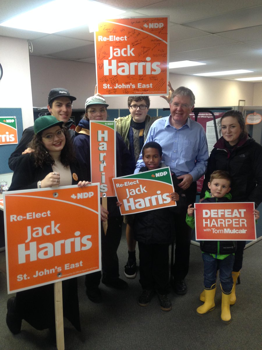 Great to see an enthusiastic bunch visiting our HQ on this rainy afternoon! #ndp #elxn2015