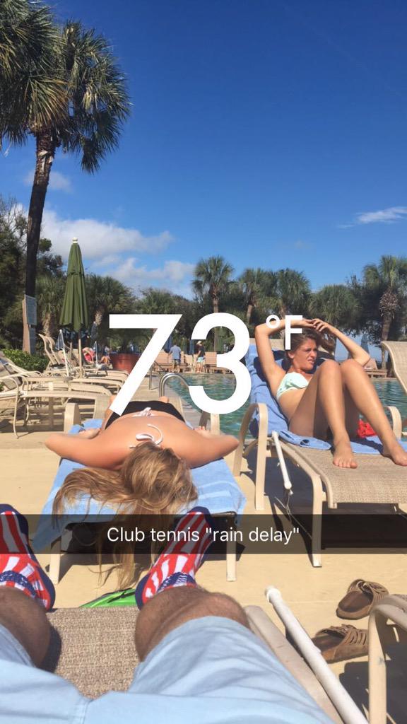wiscoclubtennis's tweet photo. Badgers kicking it during the #TOCFallInvite rain delay! http://t.co/coutgIR4SS